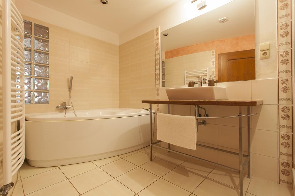 Apartmany Kolegium Prešov Rom bilde